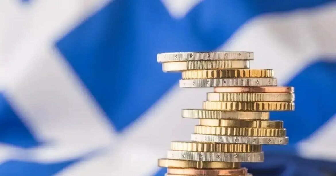 Alpha Bank: Η Ελλάδα στην προτελευταία θέση της Ευρωζώνης στο διαθέσιμο εισόδημα