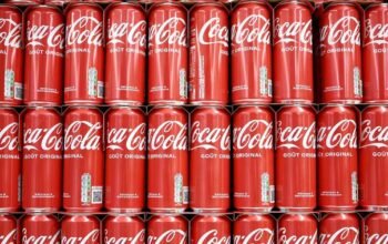 Coca-Cola HBC: Κέρδη 524 εκατ. ευρώ στο α΄ εξάμηνο και αύξηση όγκου πωλήσεων 7,5%