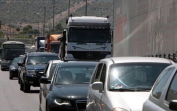 Τροχαίο στον Κηφισό κοντά στη γέφυρα Καλυφτάκη στο ρεύμα προς Λαμία – Προβλήματα στην κίνηση