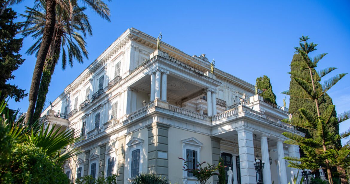 ΕΤΑΔ: Σε διαγωνισμό η αποκατάσταση και ανάδειξη του Αχιλλείου στην Κέρκυρα – Στα 11,5 εκατ. ευρώ το έργο