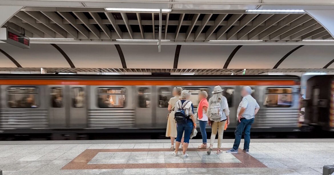 Δεκαπενταύγουστος: Πώς θα κινηθούν μετρό, λεωφορεία, τραμ και τρόλεϊ στην Αθήνα