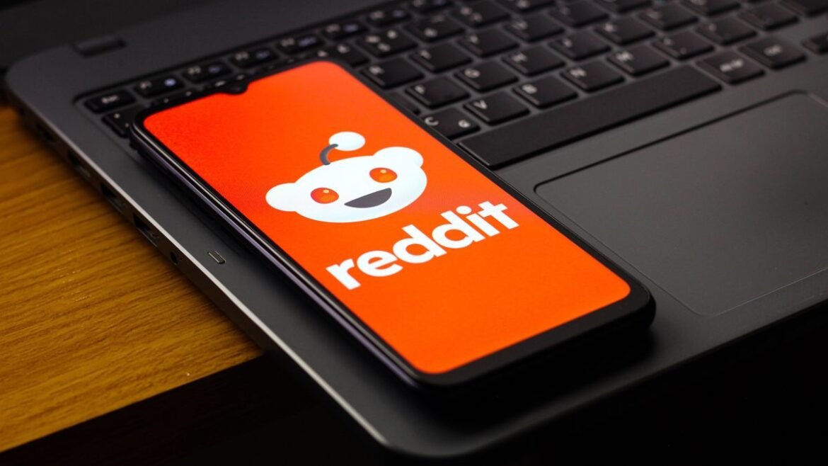 Reddit: Δοκιμάζει AI φωνητική αφήγηση που μετατρέπει δημοφιλείς αναρτήσεις σε βίντεο