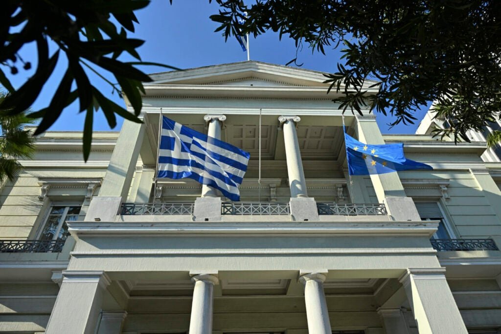 Ηχηρή απάντηση της Αθήνας στην Αγκυρα: «Απολύτως ξεκάθαρο το καθεστώς κυριαρχίας στο Αιγαίο»