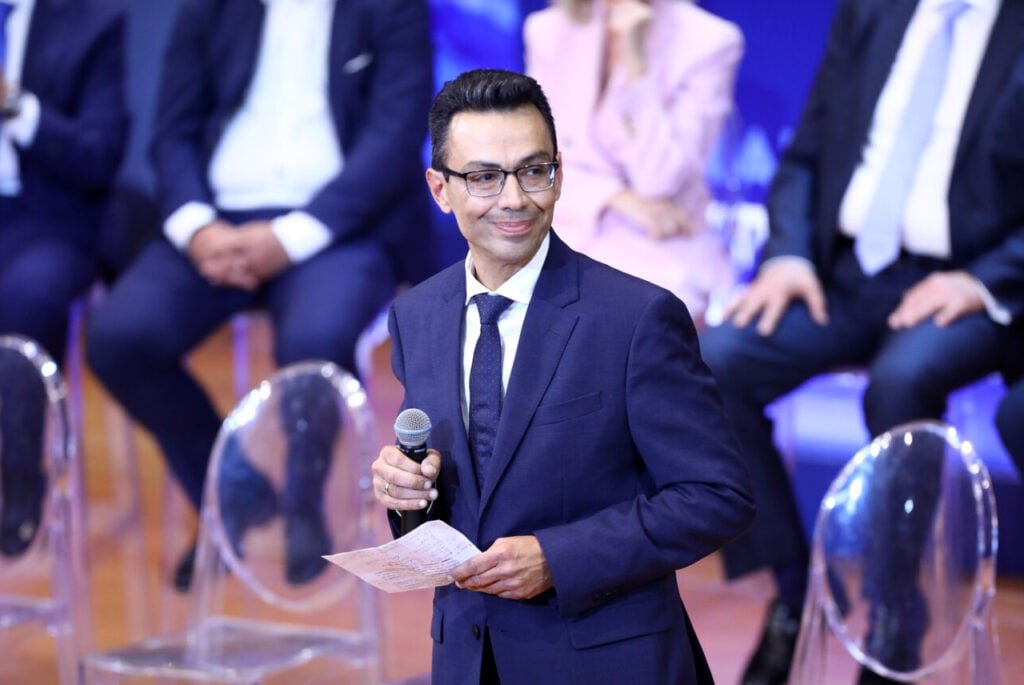Παραιτήθηκε από σύμβουλος του Πρωθυπουργού σε θέματα εξωτερικής πολιτικής ο καθηγητής Σωτήρης Σέρμπος