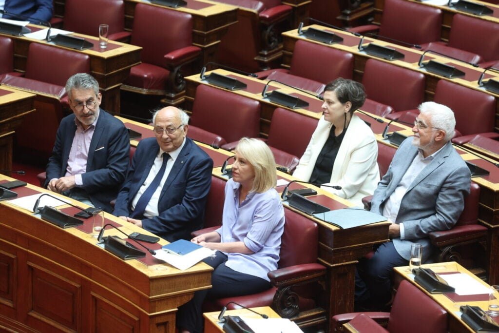 Βουλή: Με δέκα έμεινε ο ΣΥΡΙΖΑ – Την ερχόμενη Τετάρτη η εκλογή Ε’ αντιπροέδρου, δεν βγαίνουν τα νούμερα για Ακρίτα