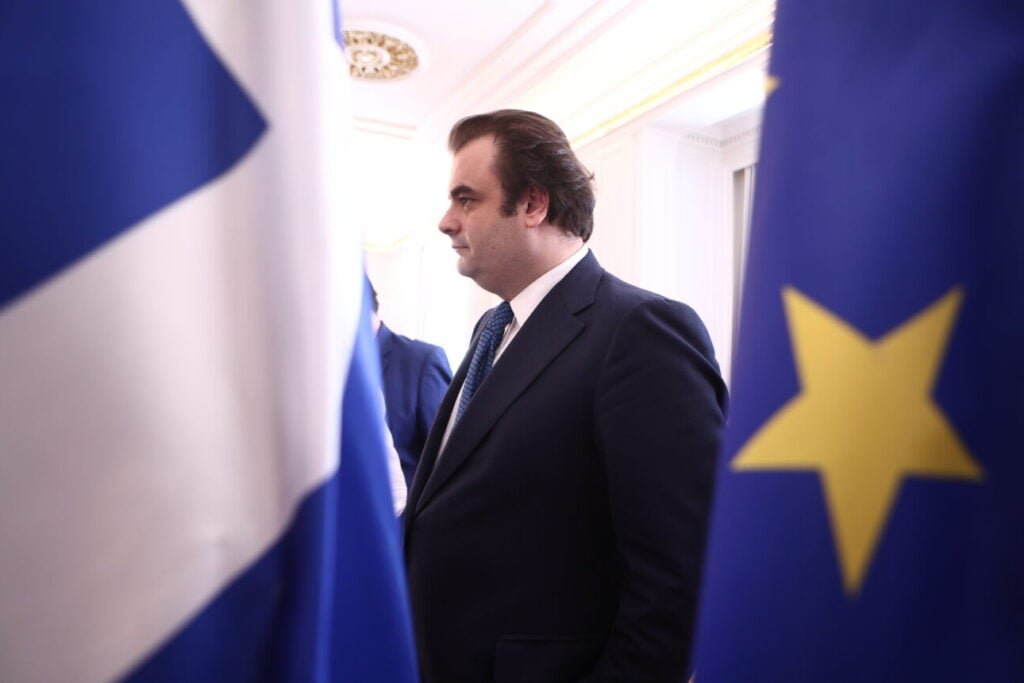 Ο Πιερρακάκης απάντησε στο ΠΑΣΟΚ για το ιδιωτικό χρέος: Σας έχει προσπεράσει η ίδια η πραγματικότητα