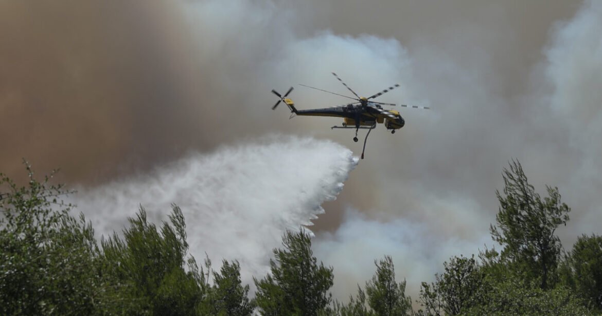 Φωτιά στα Κρανιά Γρεβενών – Καίει δασική έκταση