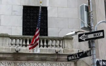 Wall Street: Επιστροφή στα κέρδη παρά την άνοδο των καυσίμων