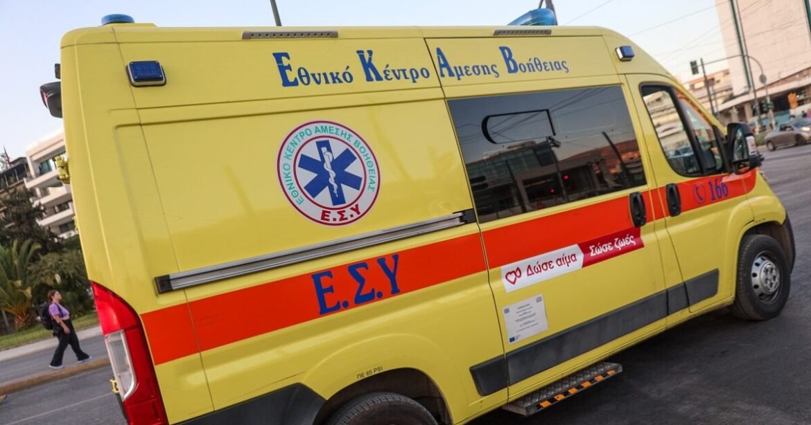 Τροχαίο στη Λεωφ. Ποσειδώνος: Οδηγός μηχανής έχασε τον έλεγχο – Κίνηση στο ύψος της Μαρίνας Φλοίσβου στο ρεύμα προς Γλυφάδα