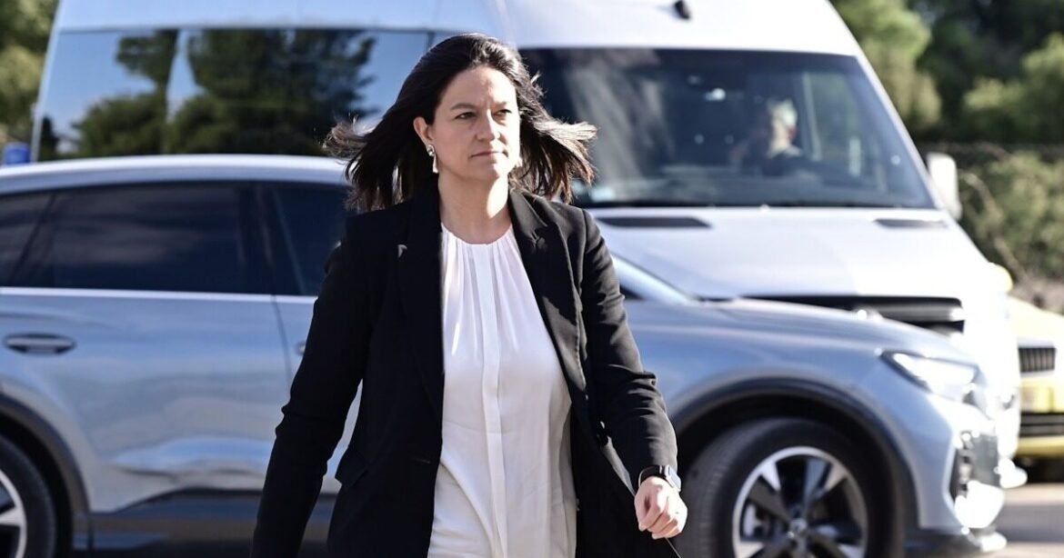 Κεραμέως: Μείωση του χρόνου απονομής κύριας σύνταξης από 500 σε 42 ημέρες και ψηφιοποίηση 53 εκατ. καρτελών ενσήμων