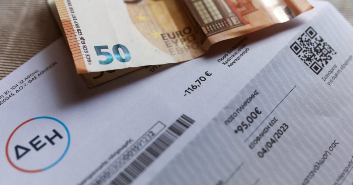 Ρεύμα: Στο μισό οι χρεώσεις ΥΚΩ για 6 εκατ. παροχές – Στόχος της κυβέρνησης η μείωση των λογαριασμών κατά 30%