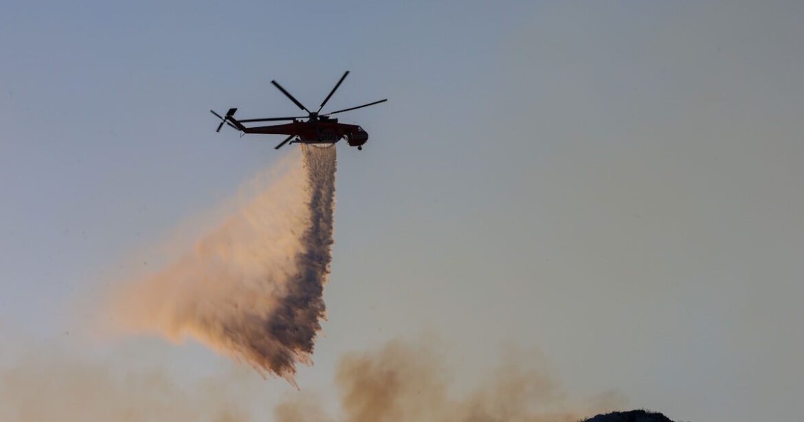 Φωτιά στη Σκάλα Χαλκιδικής – Μήνυμα του 112 για ετοιμότητα των κατοίκων
