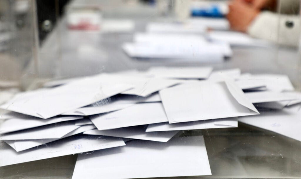 Δημοσκόπηση GPO: 30,6% η ΝΔ στην εκτίμηση, άνοδος 2% μετά τη ΔΕΘ – Στο 16% ο Τσίπρας