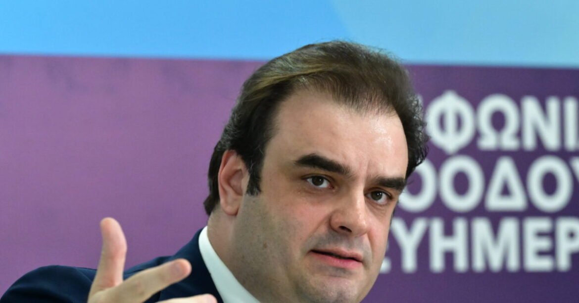 Ο Πιερρακάκης δίνει «όλες τις απαντήσεις» για τον «κουμπαρά» της νέας γενιάς