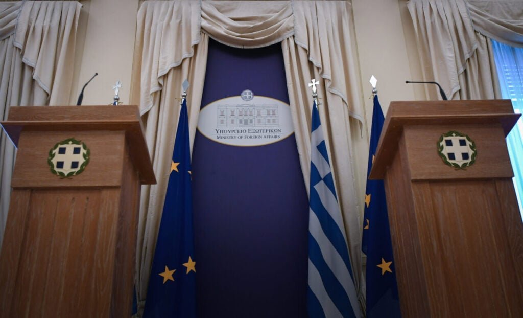 Η Αθήνα απαντά στον Φιντάν: «Κυριαρχικό δικαίωμα η άμυνα της επικράτειας»