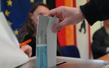 Γερμανία: Διπλή ψυχρολουσία για τον Μερτς σε Βερολίνο και Μεκλεμβούργο
