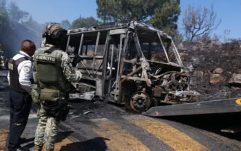 3.800 νεκροί και 4.400 απαγωγές σε δύο χρόνια: Ο εμφύλιος των καρτέλ της Σιναλόα σε μακάβριους αριθμούς