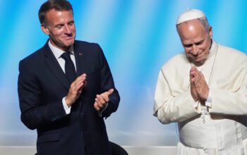 Πάπας Λέων ΙΔ’: «Η Ευρώπη να επιστρέψει στις χριστιανικές ρίζες της και να υπερασπιστεί τον διάλογο»
