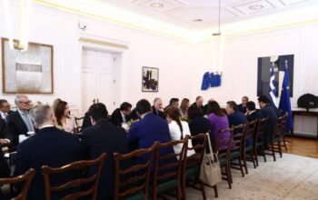 Το «εγώ αξιολογώ» του Μητσοτάκη για τα… «καβαλημένα καλάμια» και οι συστάσεις σε υπουργούς & βουλευτές