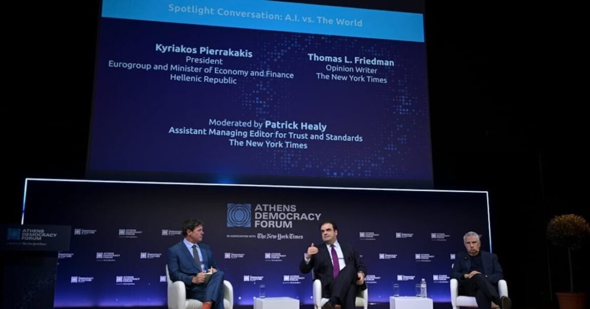Πιερρακάκης: Κανένα κράτος δεν μπορεί να διαχειριστεί μόνο του την τεχνητή νοημοσύνη