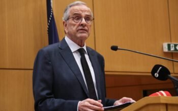 Νέα «πυρά» Σαμαρά σε ΝΔ: «Τους πήρε το ποτάμι και δεν θα μπορούν ούτε να το μπαζώσουν»