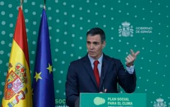 Εκλογές στην Ισπανία: Την τρίτη θητεία διεκδικεί ο Σάντσεθ – Προβάδισμα των Σοσιαλιστών με 28-33% δείχνουν τα γκάλοπ