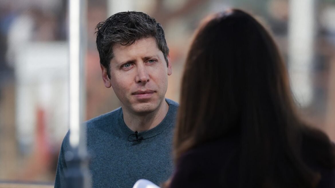 Sam Altman: «Ο κόσμος πρέπει να αποδεχθεί τους κινδύνους της AI»