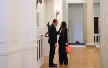 Γεραπετρίτης: Κατ’ εξοχήν χώρος ελεύθερης έκφρασης η Πνύκα – «Κανένα θέμα απειλής ή πίεσης» από Γκίλφοϊλ