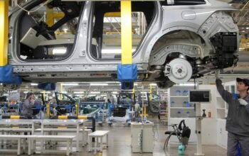 Φρένο στα κινέζικα υβριδικά αυτοκίνητα: Τι αλλάζει μετά τη συμφωνία της ΕΕ με το Πεκίνο
