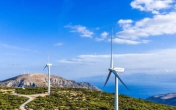 Σε διαβούλευση νομοσχέδιο «σκούπα» του ΥΠΕΝ για αγορά ηλεκτρικής ενέργειας, χωροταξία και περιβάλλον