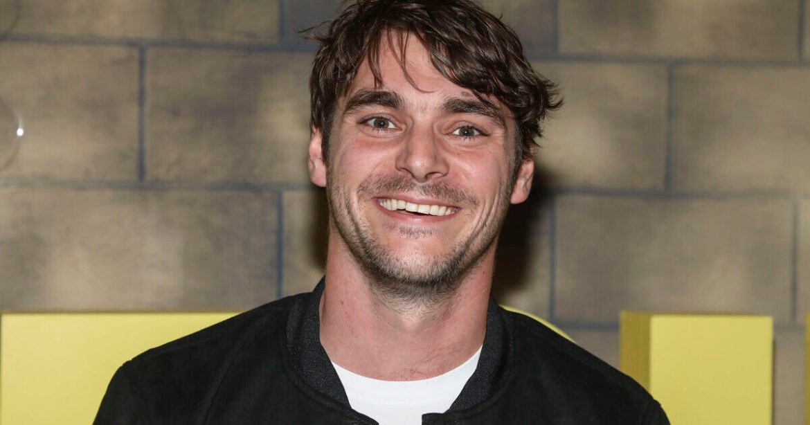 Breaking Bad: Πέθανε στα 34 του ο ηθοποιός RJ Mitte, που ενσάρκωσε τον Walter Junior
