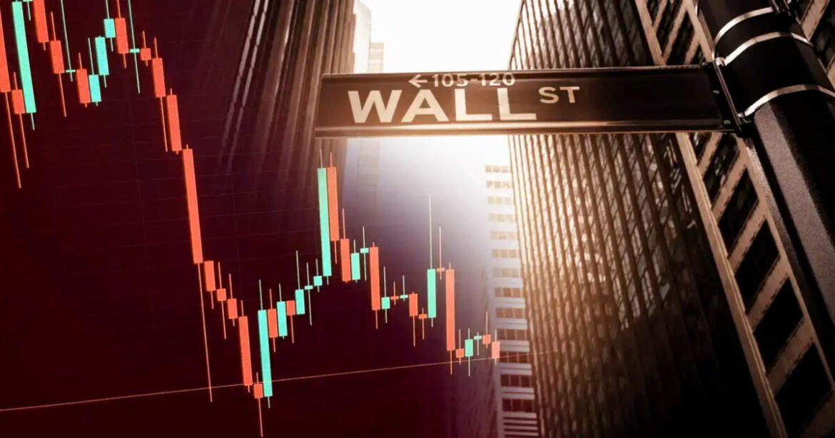 Wall Street: Πτωτικές τάσεις στις μετοχές – Βουτιά στην τεχνολογία, στήριξη από τις τράπεζες