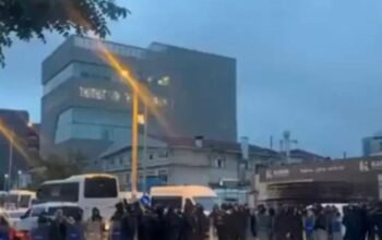 Τουρκία: Έφοδος της Αστυνομίας στο κανάλι Halk της αντιπολίτευσης – Έπεσε «μαύρο»