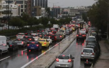 Κίνηση στους δρόμους: Μεγάλο μποτιλιάρισμα σε Κηφισό και Αττική Οδό