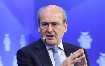 Χατζηδάκης: Κάτω από 1,60 ευρώ το λίτρο ανοίγει το πετρέλαιο θέρμανσης – «Βάζουν πλάτη» τα διυλιστήρια