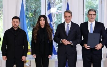 Πυρ ομαδόν από την Αντιπολίτευση για Γκίλφοϊλ: Οφείλετε απαντήσεις – στριμωχνόσαστε για μια φωτογραφία…