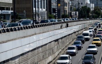 Αμπελόκηποι: Παράσυρση πεζής στην Λεωφόρο Κηφισίας στο ρεύμα προς Αθήνα – Έντονη κίνηση στο σημείο
