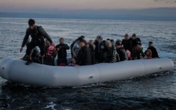 «Στέρεψαν» τα κονδύλια της Frontex – «Πάγωσε» το πρόγραμμα επιστροφών μεταναστών
