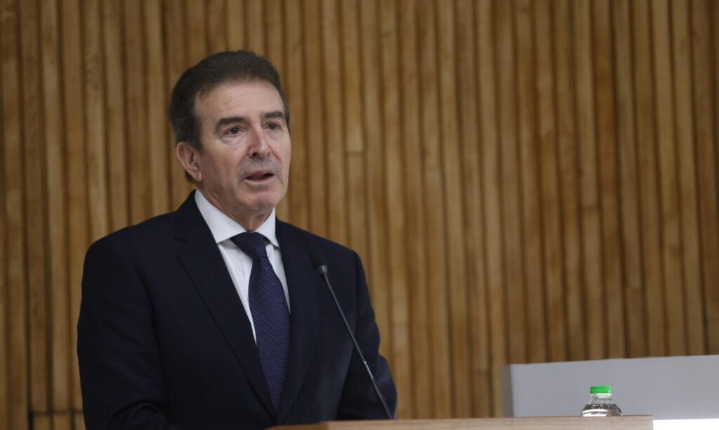 Τέλος στα παράνομα «υπνωτήρια» της Αθήνας: Πρόστιμα έως 10.000 ευρώ και σφράγιση διαμερισμάτων