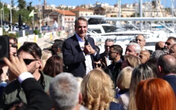 Μητσοτάκης από Λαύριο: Δεν θα γυρίσουμε πίσω στην εποχή των λαϊκιστών και των εύκολων υποσχέσεων