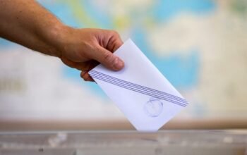 Δημοσκόπηση Opinion Poll για Αττική: Στο 31,5% η ΝΔ – Τρίτο κόμμα το ΠΑΣΟΚ με 10,2%